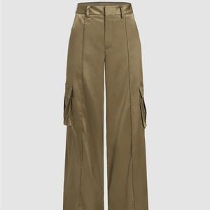 NWT - Green/gold Cargo pants